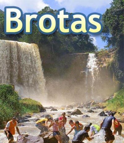 Espaco Alvorada Com Banheira ,Agendamento Das Atividades, Cafe Da Manha No Centro Brotas Exterior photo